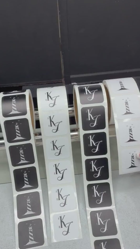 Square label rolls video